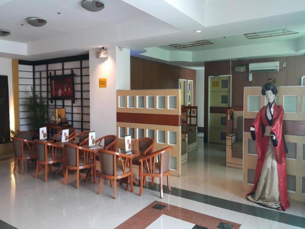 Hotel Sogo Sta Mesa Манила Экстерьер фото