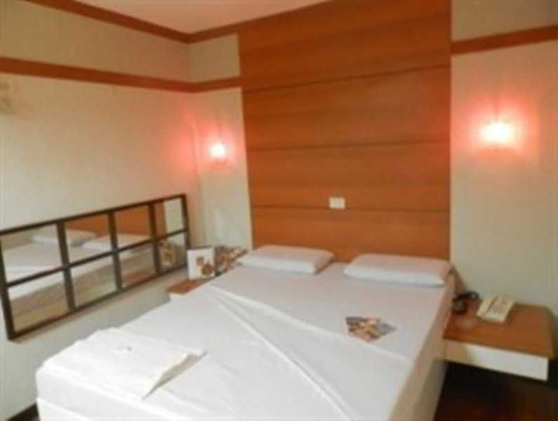 Hotel Sogo Sta Mesa Манила Экстерьер фото