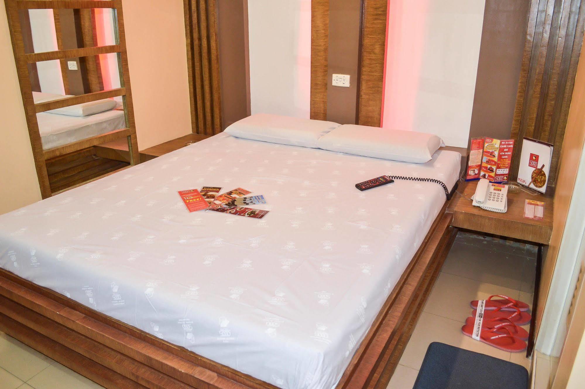 Hotel Sogo Sta Mesa Манила Экстерьер фото